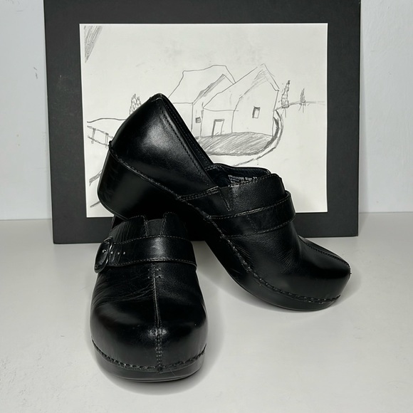 Dansko Brenna Slip On Clogs Memory Foam and Arch Support Women’s Sz 37 - Picture 1 of 12